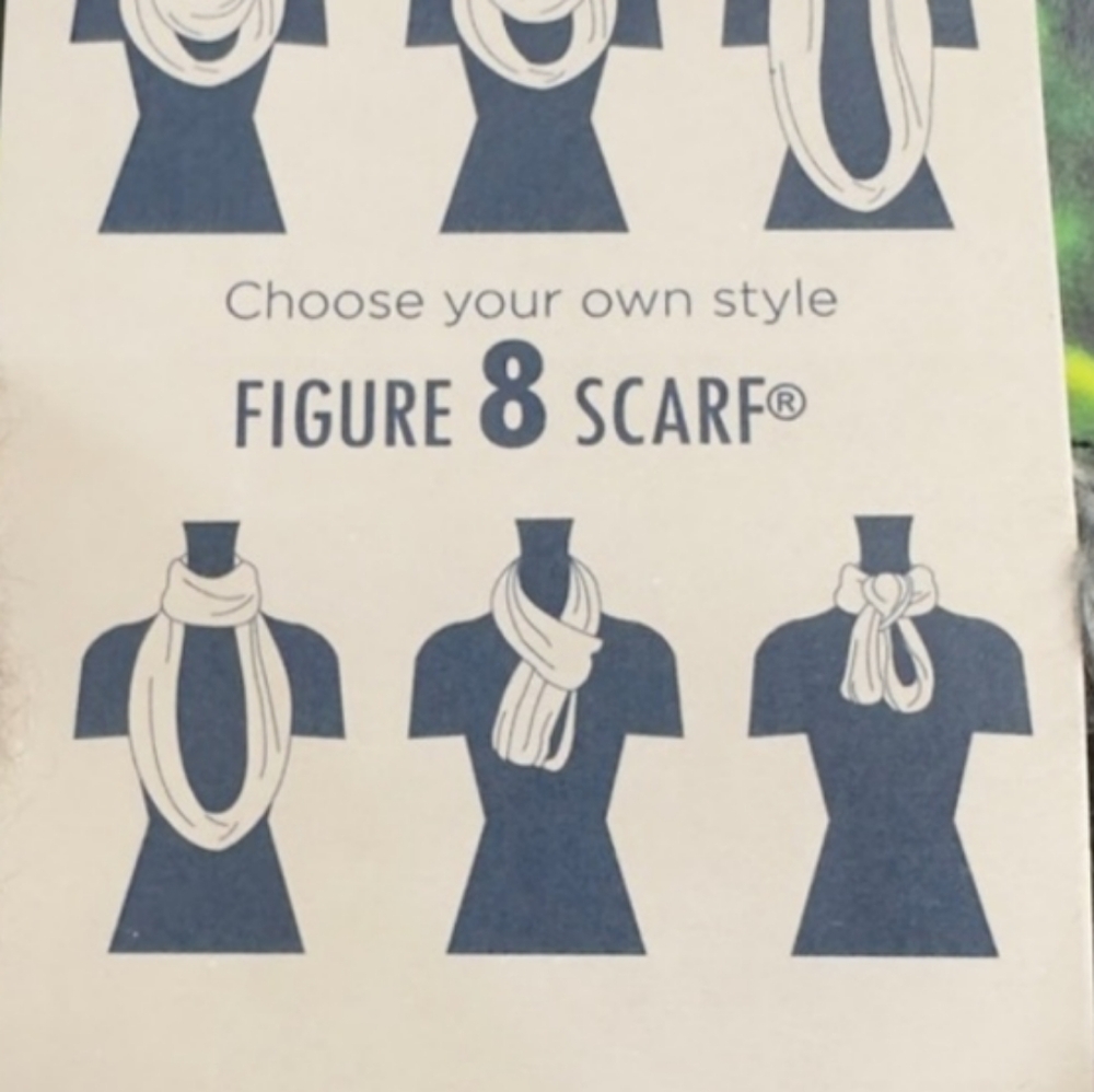 Bass Infinity or Figure 8 scarf NWT